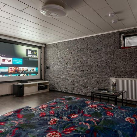 Home Cinema Kassel Zewnętrze zdjęcie